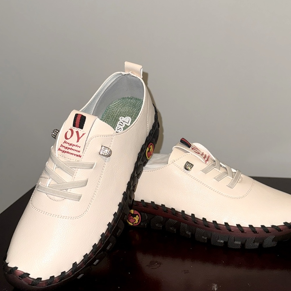 Leather Soft Flat Shoes *NEW*